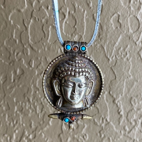 Jewelry - Vintage Silver Buddha necklace